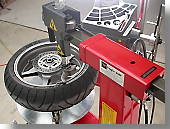Tyre bead breaker machine